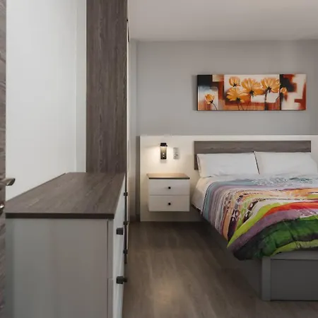 Home4u Casa En Churriana Holiday home Churriana de la Vega